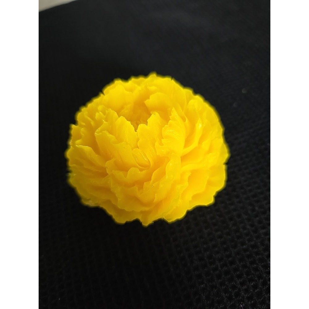 Yellow Resin Flower Decoration‎ Gift. 595
